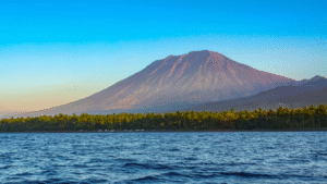 gunung-agung4-1600X900